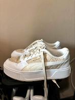 Puma schoenen maat 39, Ophalen of Verzenden, Zo goed als nieuw, Wit, Sneakers of Gympen