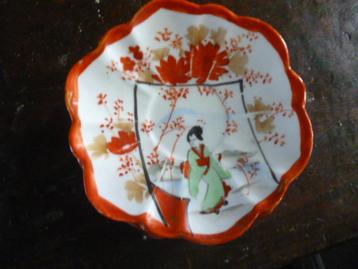 7  Japan Japanse  antieke schoteltjes/bordjes Ø 12,5 cm  beschikbaar voor biedingen