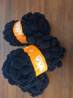 Lisa Pompom garen zwart 3 bollen, Ophalen of Verzenden, Zo goed als nieuw, Breien of Haken, Wol of Garen