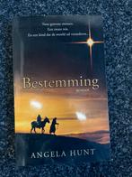 Bestemming - Angela Hunt | Roman, Ophalen of Verzenden, Zo goed als nieuw, Christendom | Protestants