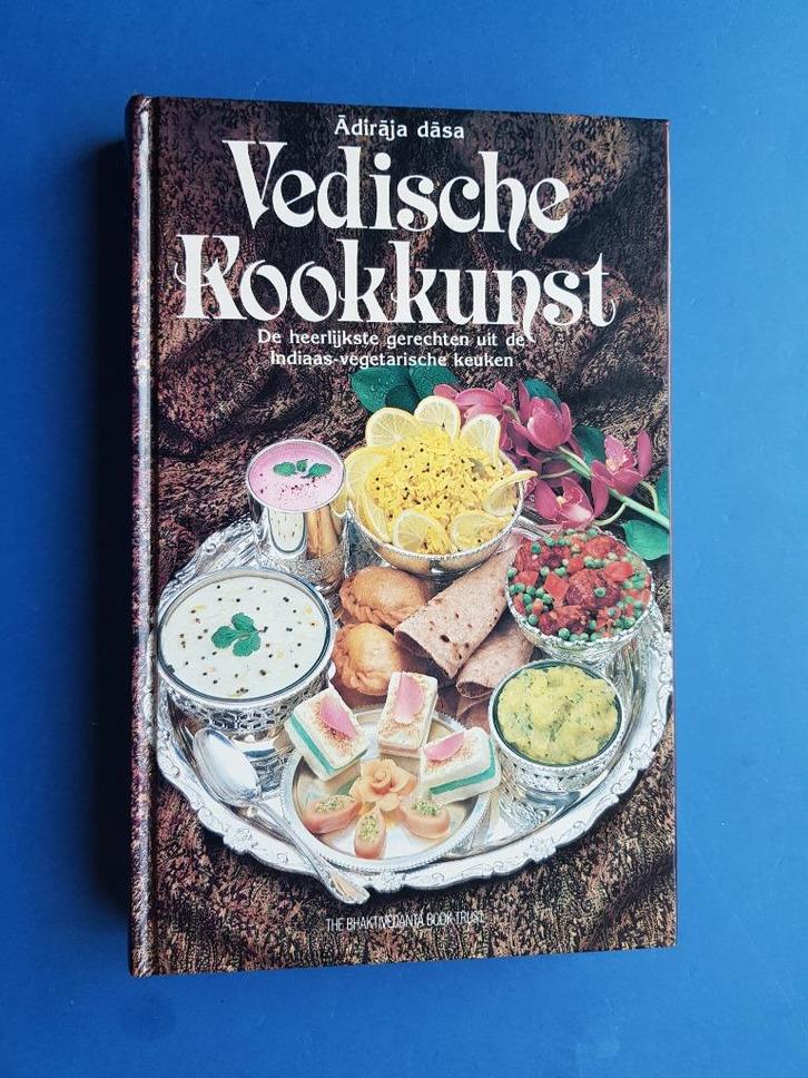 Vedische kookkunst - Dasa Adiraja, Boeken, Kookboeken, Zo goed als nieuw, Azië en Oosters, Vegetarisch, Verzenden