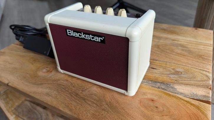 BlackStar Fly 3 met adapter, Muziek en Instrumenten, Versterkers | Bas en Gitaar, Zo goed als nieuw, Minder dan 50 watt, Ophalen