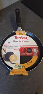 NIEUW - tefal pannenkoekenpan, Huis en Inrichting, Ophalen, Zo goed als nieuw, Koekenpan of Braadpan