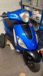 Piaggio 2takt fly met lege carters (weg voor weinig), Fietsen en Brommers, Scooters | Piaggio, Tweetakt, Gebruikt, Maximaal 45 km/u