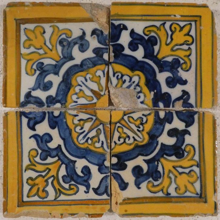 Portugese tegel, 17e eeuw, Antiek en Kunst, Antiek | Keramiek en Aardewerk, Verzenden