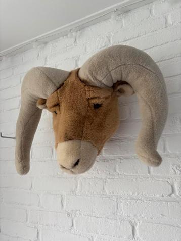 Wild & Soft pluche dierenkop Ram beschikbaar voor biedingen