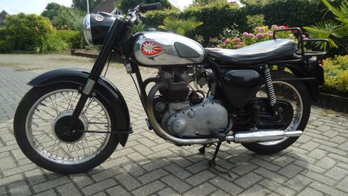BSA A7 met wat werk. Zie de tekst a.u.b., Motoren, Motoren | Oldtimers, Toermotor, 12 t/m 35 kW, 2 cilinders, Ophalen