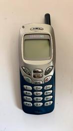 Leuke oude SAMSUNG TELEFOON. Model SGH-R210S., Telecommunicatie, Mobiele telefoons | Samsung, Ophalen of Verzenden, Zo goed als nieuw