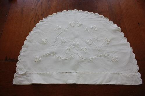 Katoenen broderie theemuts, Antiek en Kunst, Curiosa en Brocante, Ophalen of Verzenden