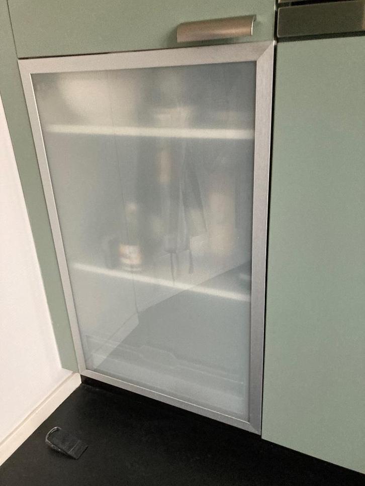 Keukendeur in mat glas met rvs frame, 90 x 60 cm, Ikea, Huis en Inrichting, Keuken | Keukenelementen, Zo goed als nieuw, Minder dan 100 cm