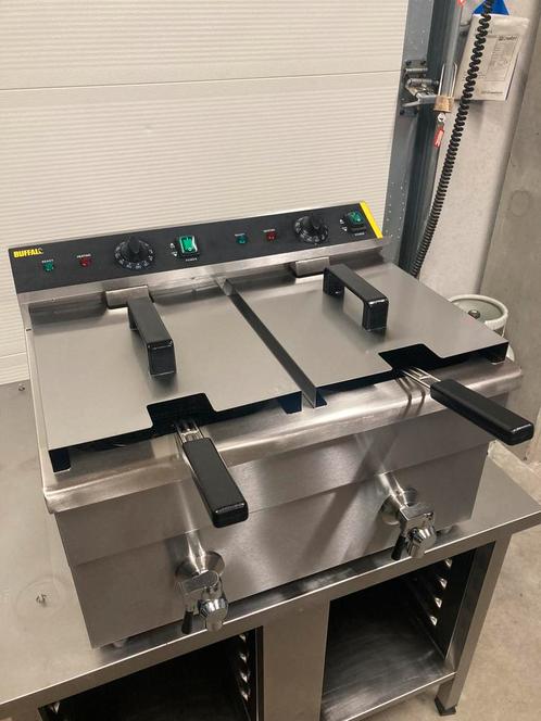 Te koop buffalo dubbele inductiefriteuse 2 x 3000 watt, Witgoed en Apparatuur, Frituurpannen, Zo goed als nieuw, 4 liter of meer