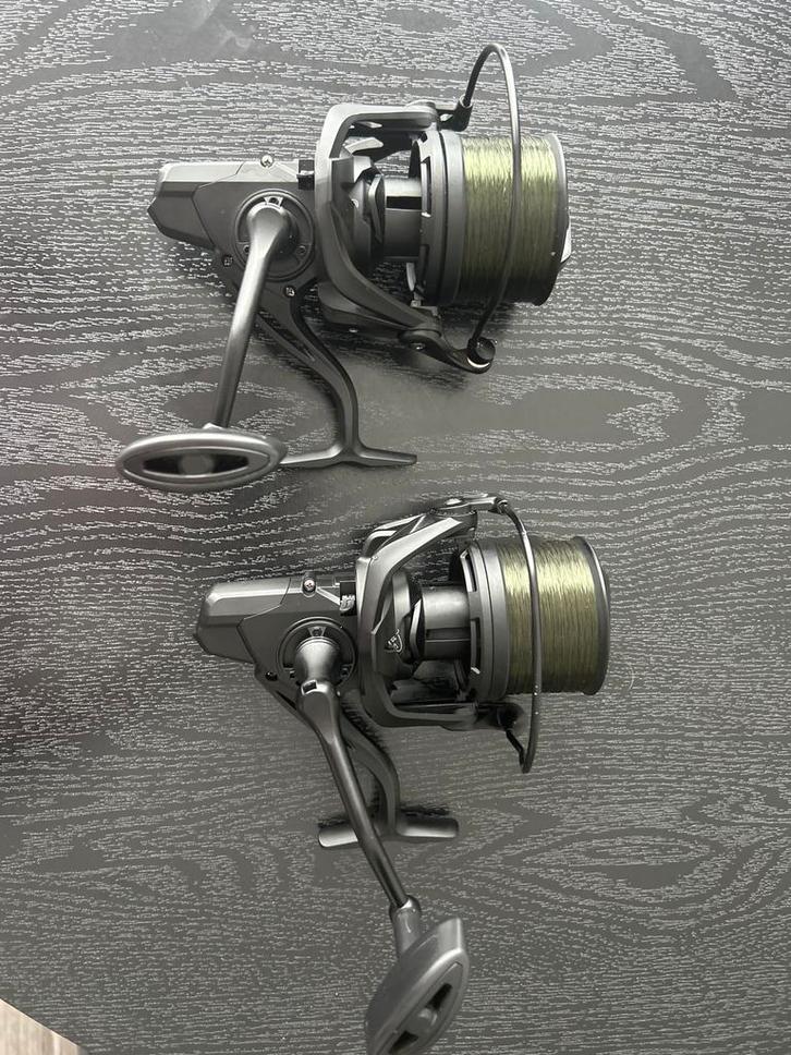 2x Karpermolen NGK9000 - Zo Goed Als Nieuw, Watersport en Boten, Hengelsport | Karpervissen, Zo goed als nieuw, Molen, Ophalen of Verzenden