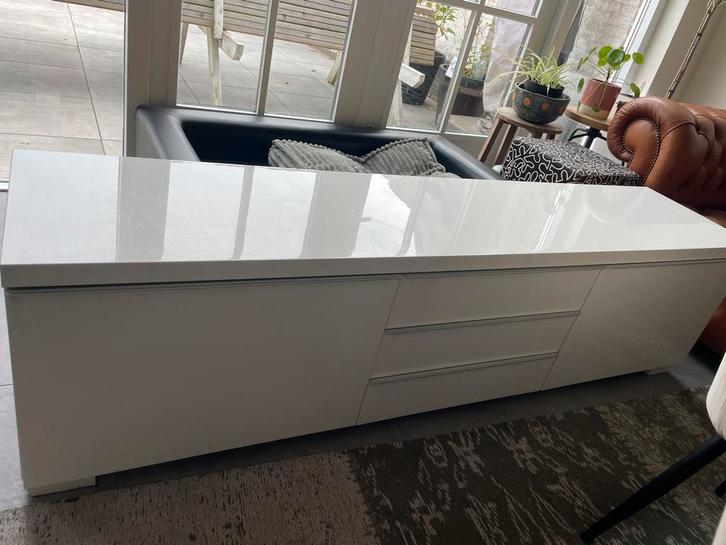 IKEA Meubel - Dressoir/TV meubel, Huis en Inrichting, Kasten | Dressoirs, Zo goed als nieuw, 150 tot 200 cm, 25 tot 50 cm, Met lade(s)