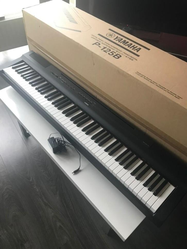 Yamaha P-125B - Digitale Piano in zeer goed staat, Muziek en Instrumenten, Piano's, Zo goed als nieuw, Piano, Zwart, Digitaal