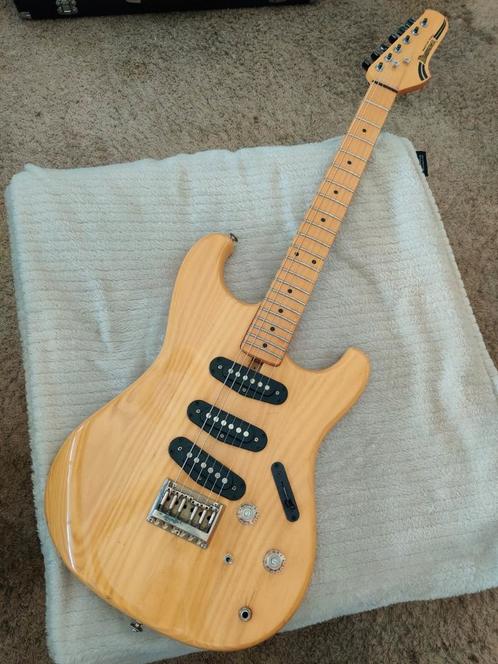 Ibanez Roadster RS300 1980, Muziek en Instrumenten, Snaarinstrumenten | Gitaren | Elektrisch, Gebruikt, Solid body, Ibanez, Ophalen