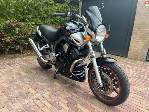 Yamaha BT1100 Bulldog met Laser uitlaten, Motoren, Motoren | Yamaha, Particulier, Naked bike, meer dan 35 kW, 2 cilinders, Cardan-aandrijving
