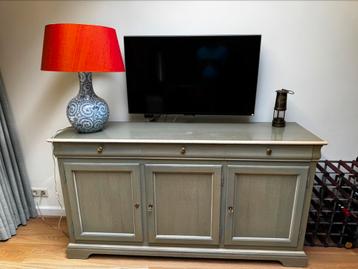 Dressoir. 166x90x48 beschikbaar voor biedingen