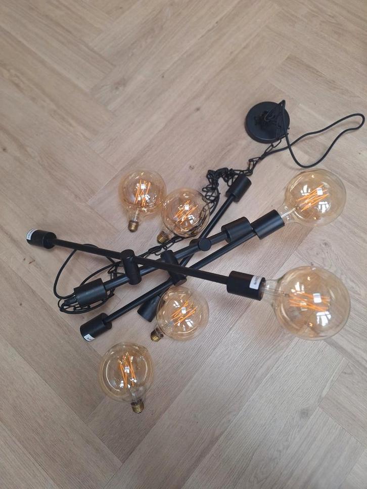 It's about roMi hanglamp met lichtbronnen, Huis en Inrichting, Lampen | Hanglampen, Zo goed als nieuw, Minder dan 50 cm, Metaal