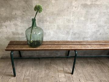 Stoere industriele vintage lange bank | tafel hout en staal beschikbaar voor biedingen