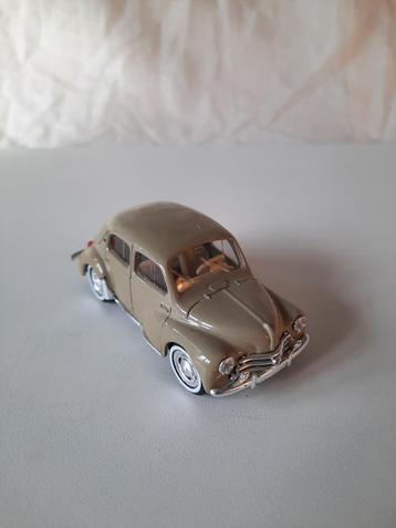 Solido Renault 4 CV  – 1:43 beschikbaar voor biedingen
