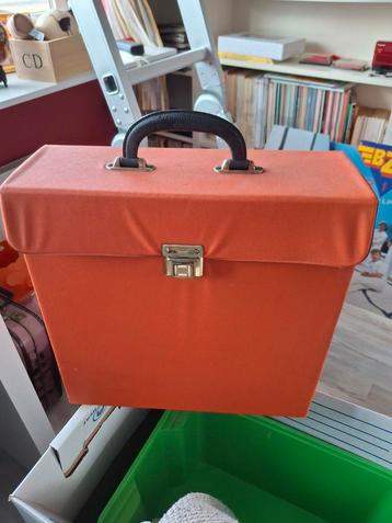 Vintage CD/LP Opbergkoffers beschikbaar voor biedingen