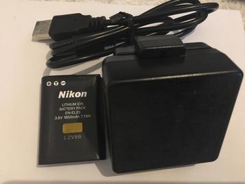 Nikon batterij en lader  beschikbaar voor biedingen