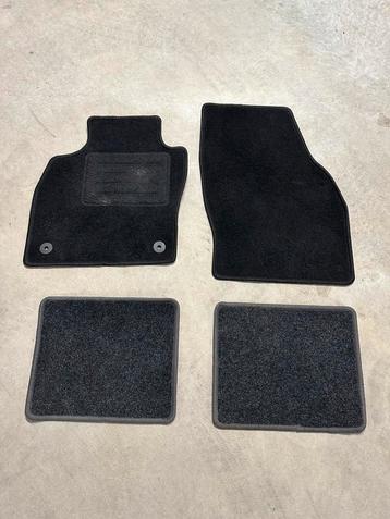 Seat ibiza automatten beschikbaar voor biedingen