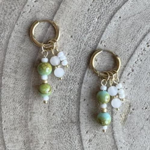 Oorringen Goud Rvs 12 mm met hangers Turquoise en wit, Sieraden, Tassen en Uiterlijk, Oorbellen, Nieuw, Hangers, Overige materialen