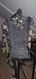Tula free to grow, Kinderen en Baby's, Babydragers en Draagdoeken, Zo goed als nieuw, Buik, Draagzak, Ophalen