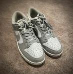 Nike dunk low zgan, Kleding | Dames, Schoenen, Nike, Ophalen of Verzenden, Grijs, Sneakers of Gympen