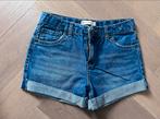 Levi's GIRLFRIEND - denim korte broek / shorts maat 158, Broek, Meisje, Ophalen of Verzenden, Zo goed als nieuw