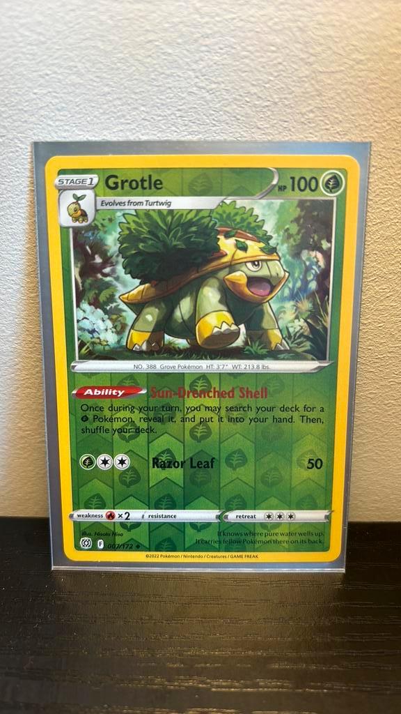 Grotle 007/172 Brilliant stars reverse holo pokemon kaart, Hobby en Vrije tijd, Verzamelkaartspellen | Pokémon, Nieuw, Boosterbox