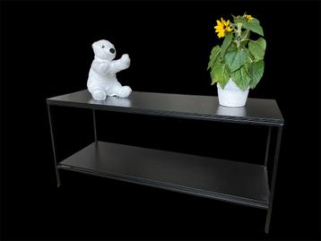 Sidetable zwart beschikbaar voor biedingen