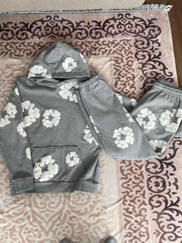 Denim tears set gray beschikbaar voor biedingen