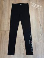 Tommy Hilfiger meisje legging mt 134 bijna nieuw, Kinderen en Baby's, Kinderkleding | Maat 134, Broek, Meisje, Ophalen of Verzenden
