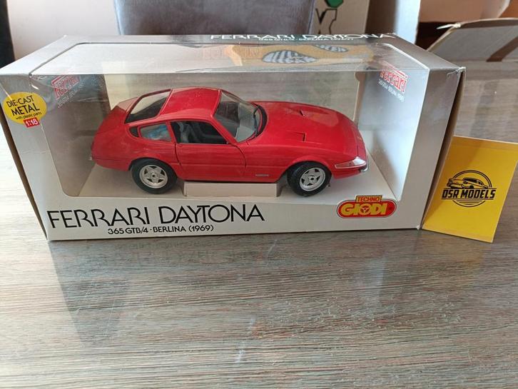1:18 Ferrari Daytona, Hobby en Vrije tijd, Modelauto's | 1:18, Zo goed als nieuw, Auto, Overige merken, Ophalen of Verzenden
