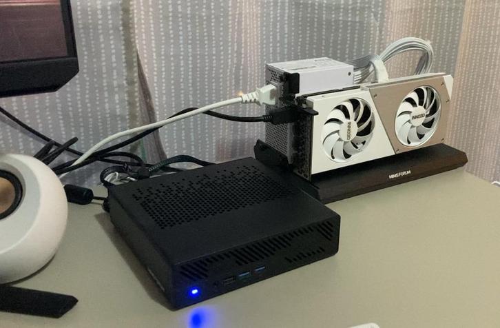 Minisforum MS-A1 Barebone AM5 + 64G DDR5 + DEG1 eGPU dock, Computers en Software, Desktop Pc's, Zo goed als nieuw, 4 Ghz of meer