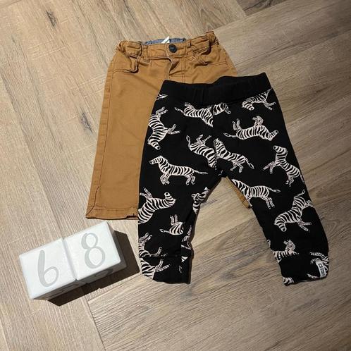 Heel goed 2x broek - bruin H&M jeans + zwart Tumble n Dry 68, Kinderen en Baby's, Babykleding | Maat 68, Zo goed als nieuw, Jongetje of Meisje