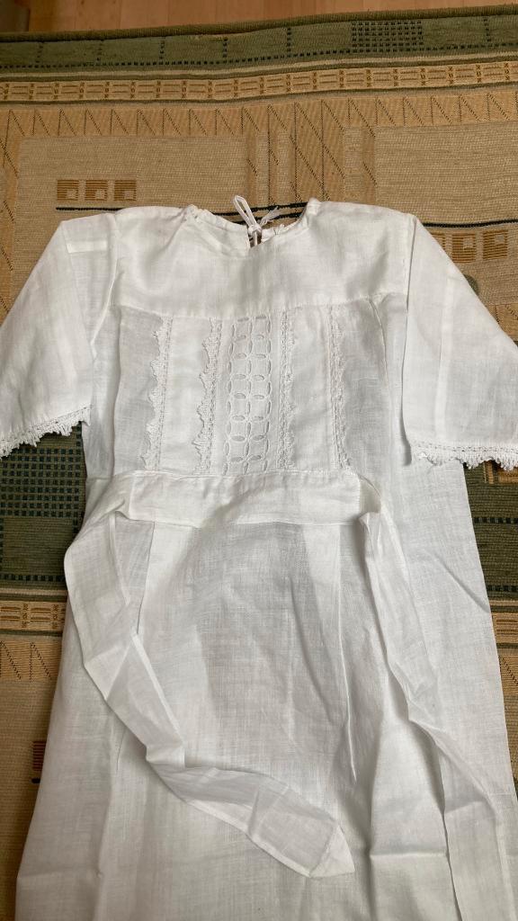 2 Doopjurkjes. 65 jaar oud Prijs is per stuk, Antiek en Kunst, Curiosa en Brocante, Verzenden