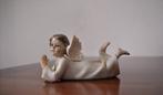 Vintage beeldje liggende biddende Engel Porselein 12 cm, Ophalen of Verzenden