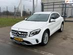 Mercedes-Benz GLA-klasse 180 Business Solution AMG Leder Xen, Gebruikt, Zwart, 4 cilinders, 715 kg