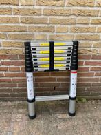 Telescoopladder - Compact & Handig, Ophalen, Zo goed als nieuw, Ladder, Opvouwbaar of Inschuifbaar