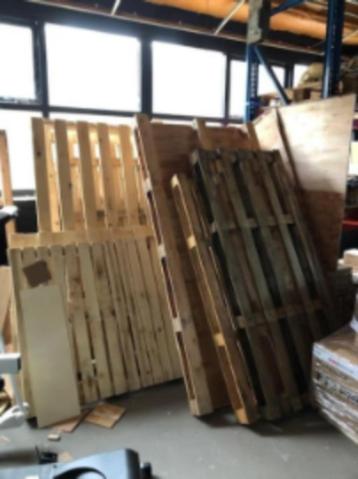 Pallets GRATIS ophalen beschikbaar voor biedingen