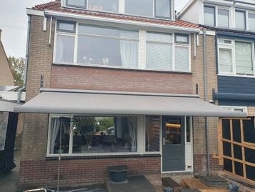 Knik arm zonnescherm 5.5 meter  beschikbaar voor biedingen