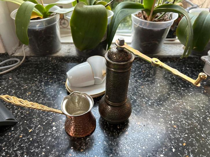 Turkse Koffie Set met Molen, Huis en Inrichting, Keuken | Keukenbenodigdheden, Nieuw, Ophalen of Verzenden