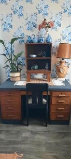 Vintage buro bureau hout grijs, Huis en Inrichting, Bureaus, Ophalen, Gebruikt