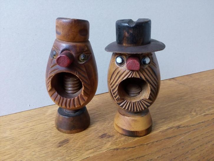 Houten notenkrakers/pijpenstand Black forrest. Pr.p/st vanaf, Antiek en Kunst, Curiosa en Brocante, Ophalen of Verzenden