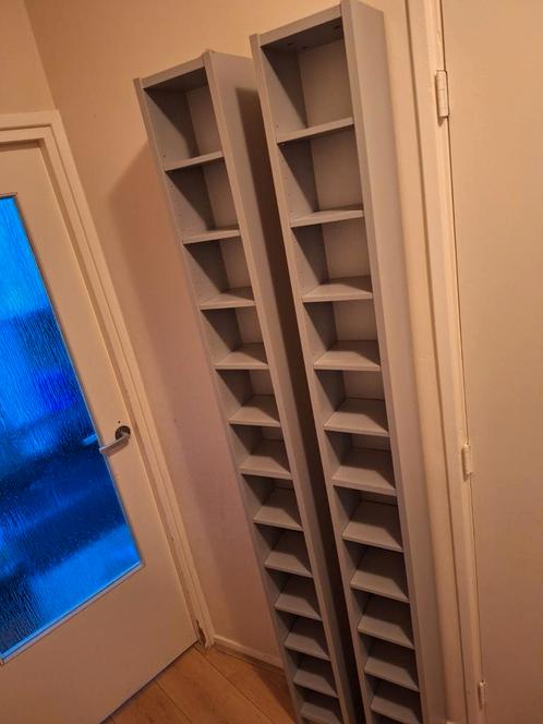 2 x Ikea Benno cd/dvd kast zilvergrijs, Huis en Inrichting, Woonaccessoires | Cd- en Dvd-rekken, Zo goed als nieuw, Cd's of Dvd's
