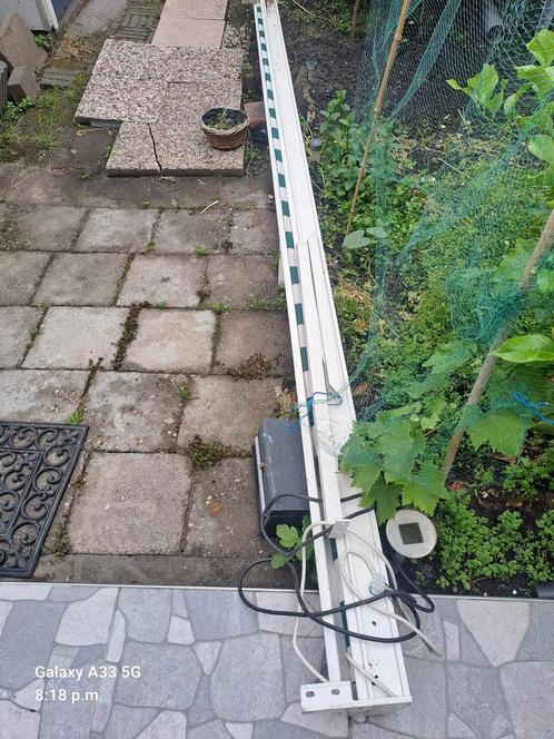 Zonnescherm te koop!, Tuin en Terras, Zonneschermen, Gebruikt, 150 tot 300 cm, 250 cm tot 450 cm, Elektrisch, Ophalen