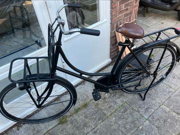 Zwarte opoefiets, kroegfiets/stationsfiets beschikbaar voor biedingen